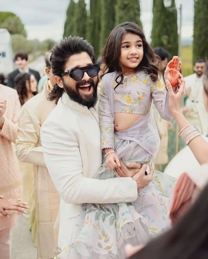 allu-arjun-with-cute-daughter